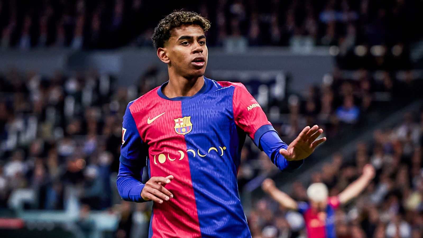 Lamine Yamal celebrating in El Clasico